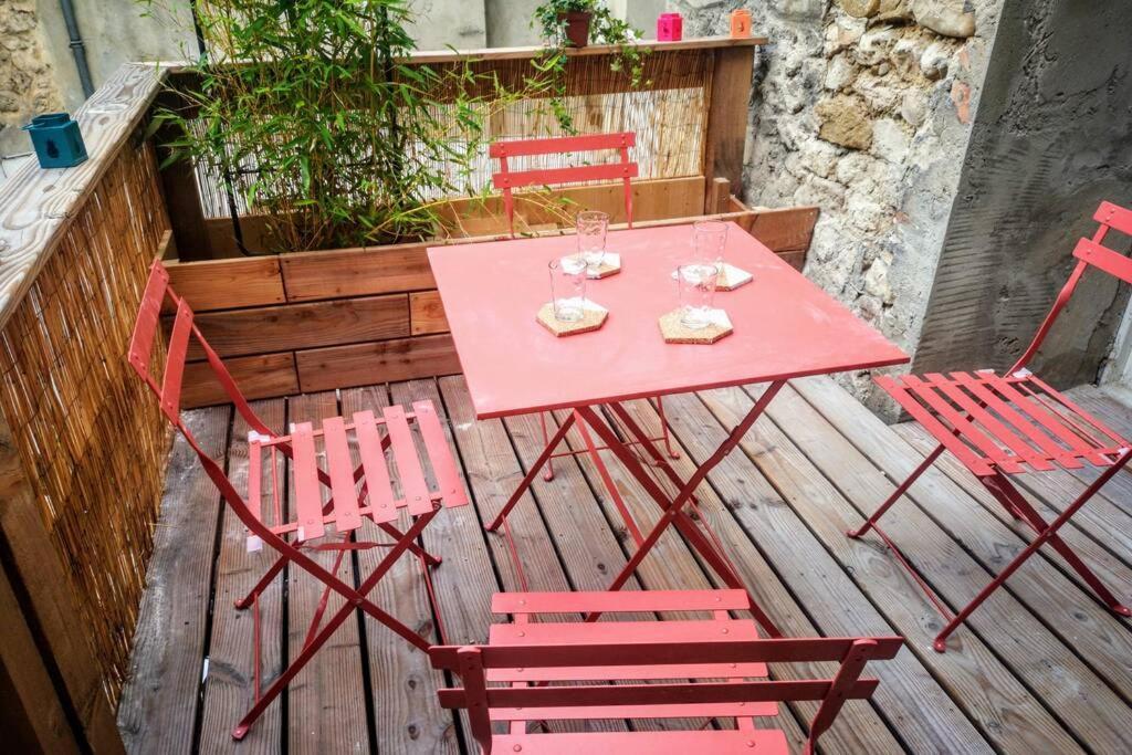 Maison De Village Meublee Avec Terrasse Donzère المظهر الخارجي الصورة